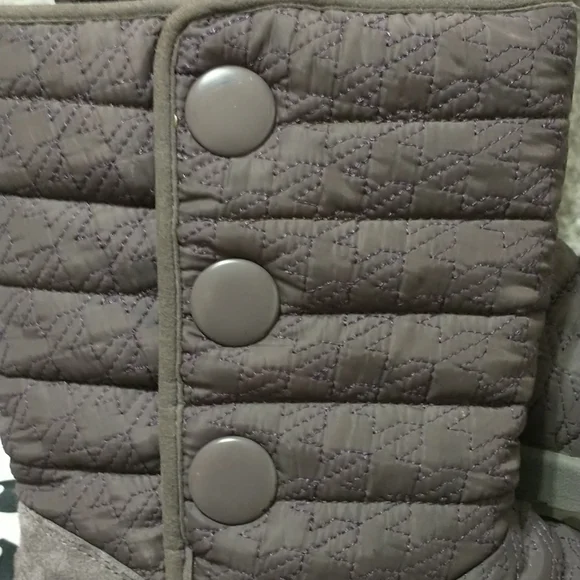 Ugg boots adult size 5 Gray - Picture 3 of 9